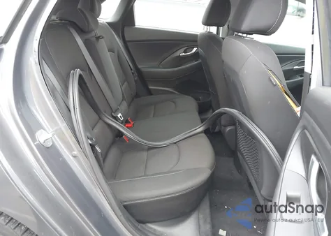 2018 Hyundai Elantra Gt z USA, uszkodzony, nr VIN KMHH35LE3JU079670